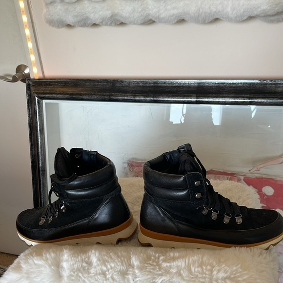 Blondo black leather ankle high boots amazing shoes great for change of seasons - Picture 3 of 8